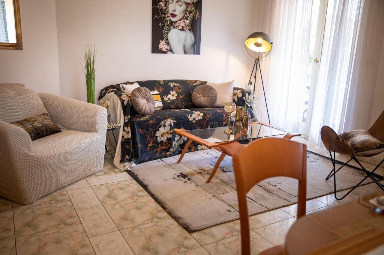 Villa Mareonda - Apartments Sussurro Rovinj Eksteriør billede