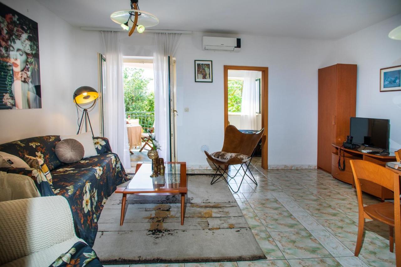 Villa Mareonda - Apartments Sussurro Rovinj Eksteriør billede