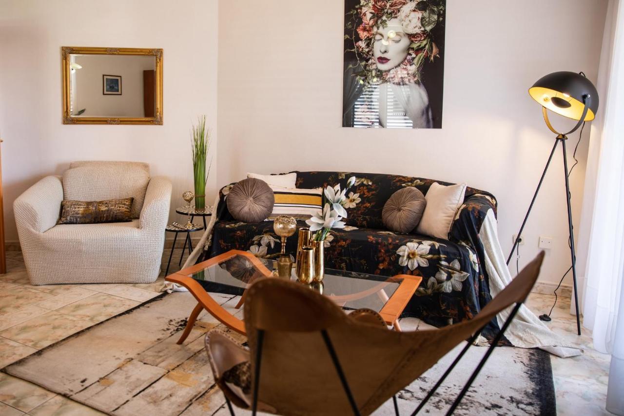 Villa Mareonda - Apartments Sussurro Rovinj Eksteriør billede