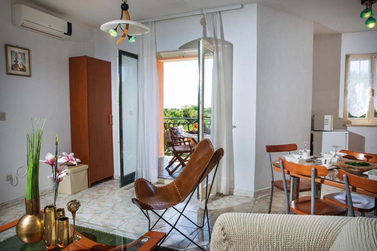 Villa Mareonda - Apartments Sussurro Rovinj Eksteriør billede
